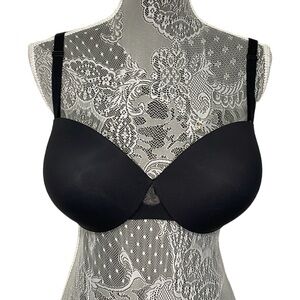 Maidenform size 40D convertible strapless‎ bra.